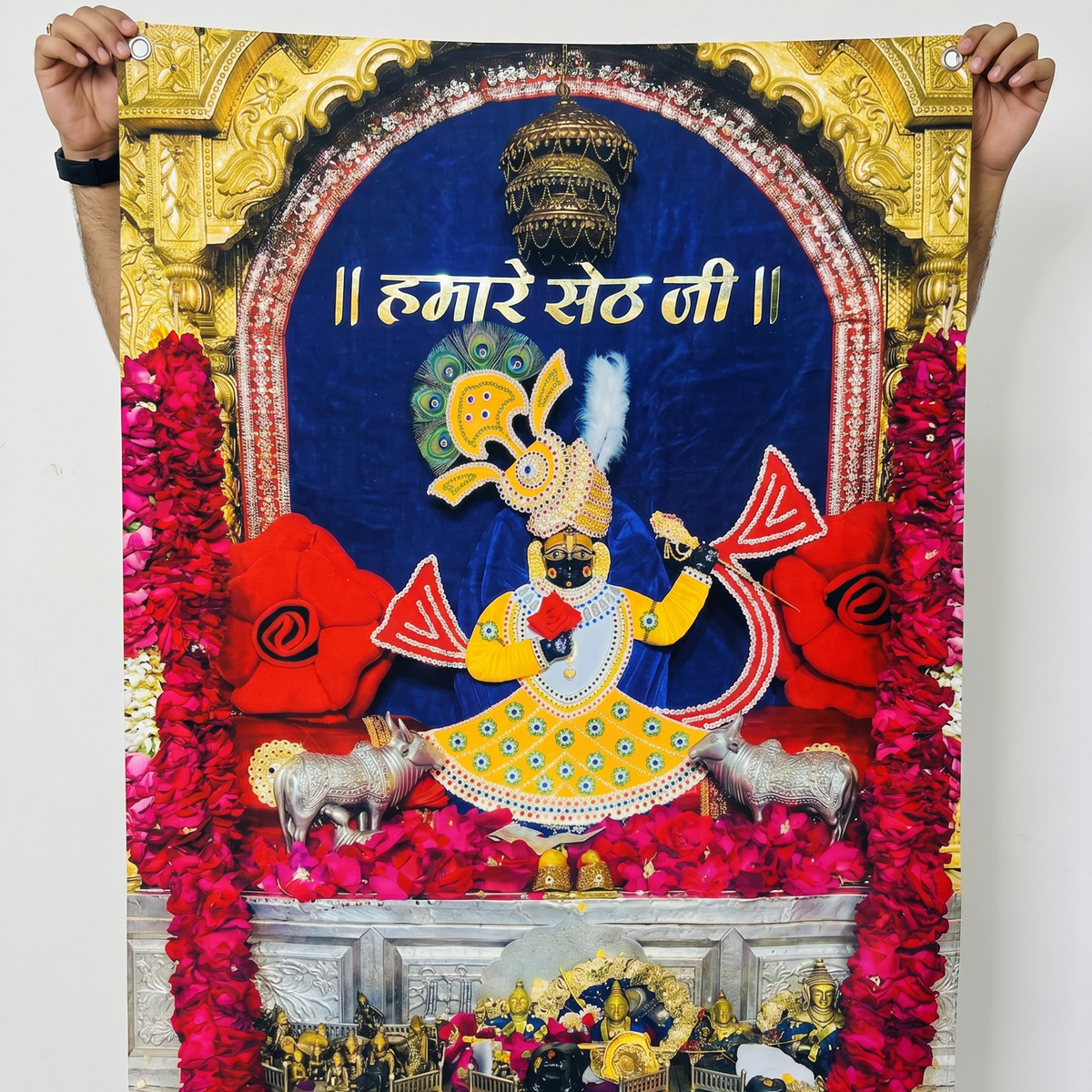 Khatu Shyam Ji Wall Tapestry | Hare Ke Sahare Shyam Baba Satin Polyester Wall Hanging for Home Temple & Pooja Room